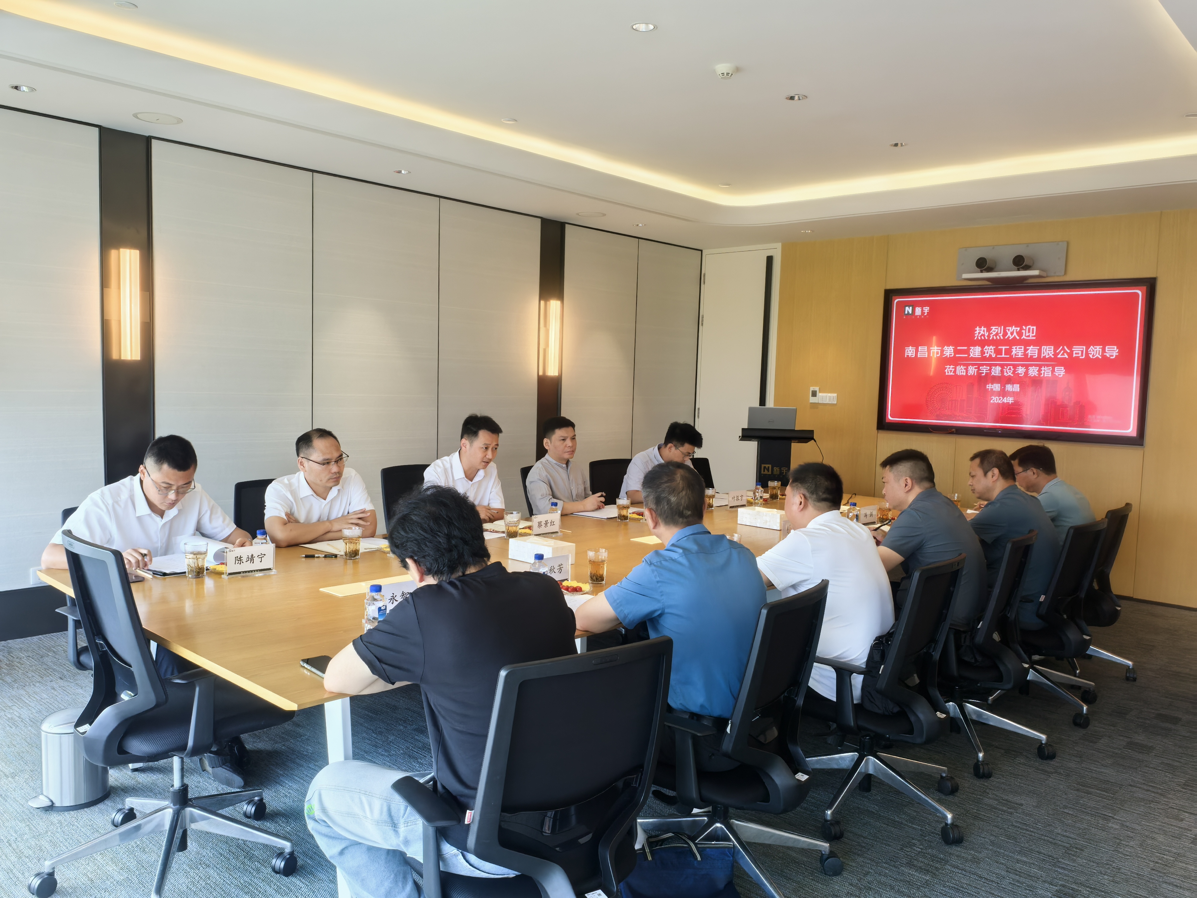 1724408913166985.jpg deedeb2c82a047d1be94012bfccb935.jpg