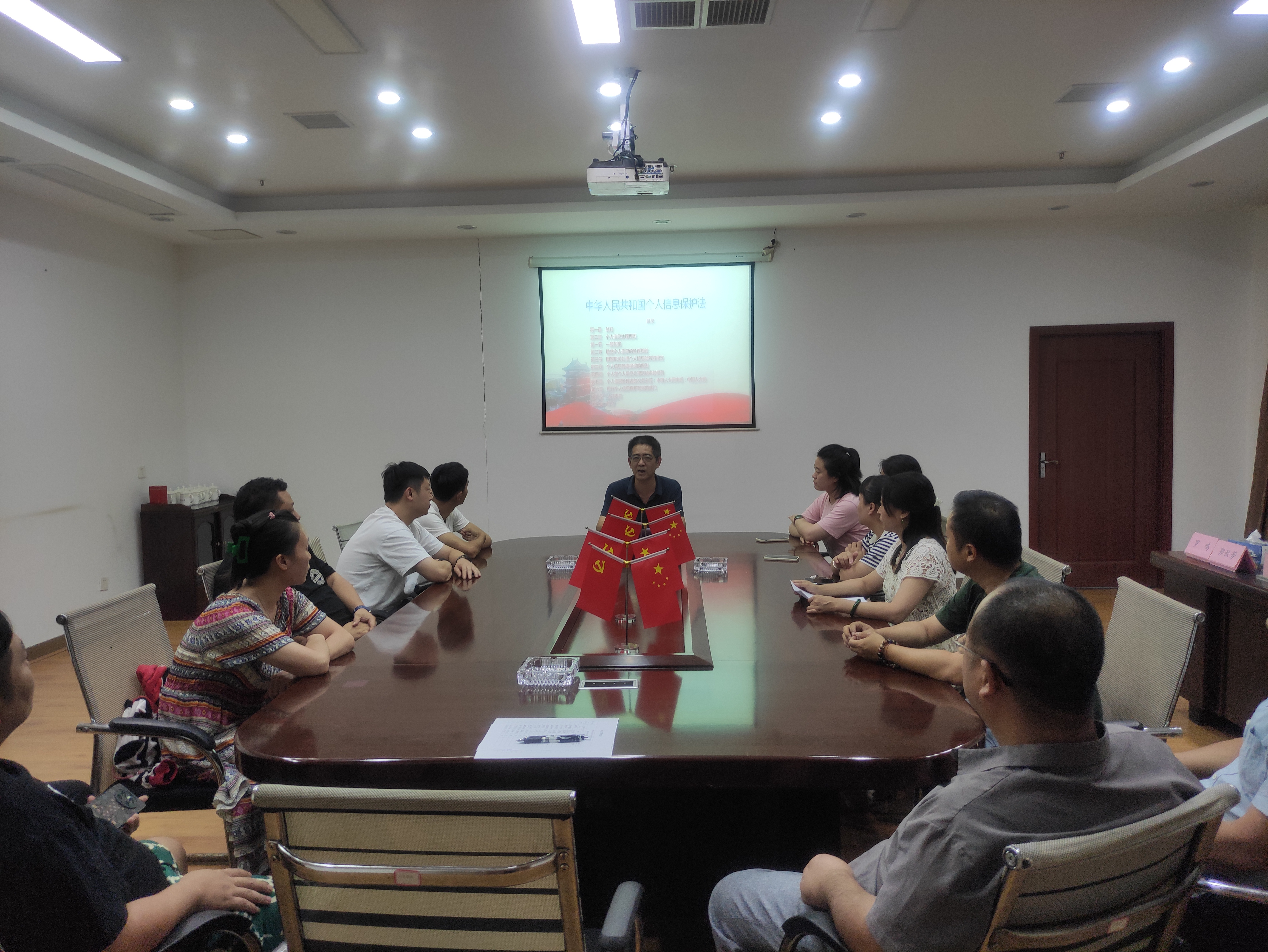 1728892715167123.jpg 3cfbffe30f9bbad5d7e69d78e2aecc7.jpg